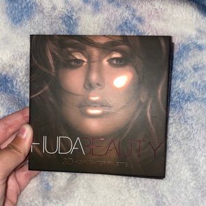 Huda highlight pallet